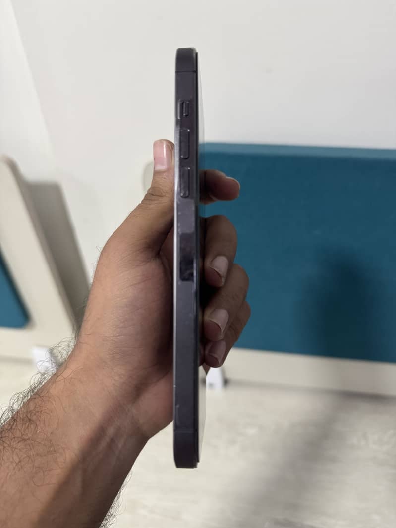 Apple iPhone 14 Pro Max 1