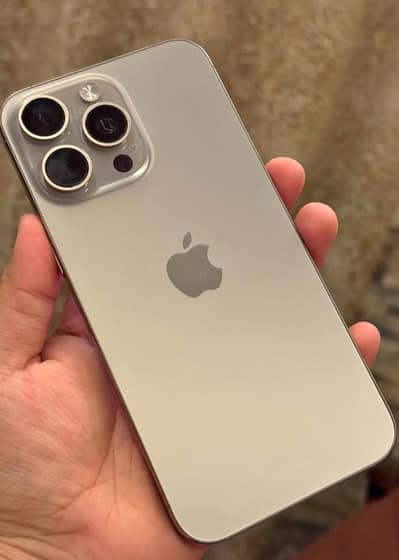 Apple iPhone 15 Pro Max