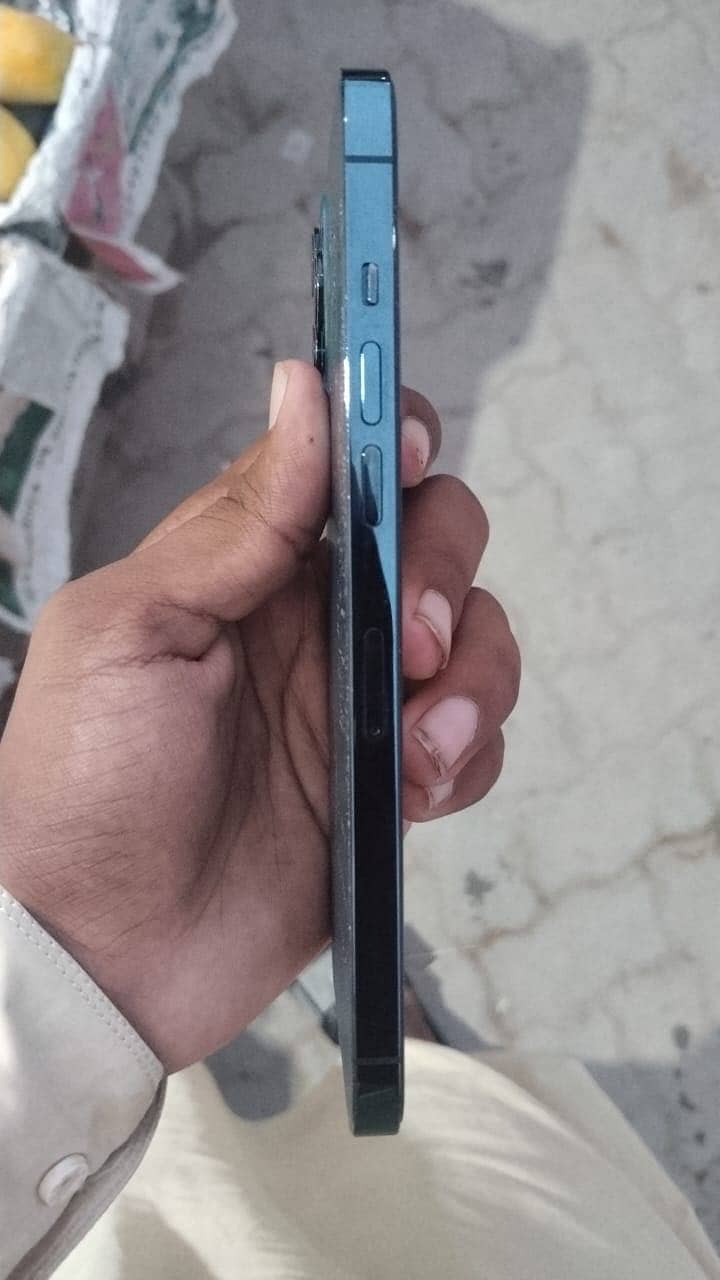 Apple iPhone 12 Pro Max 2