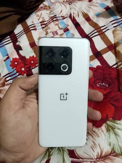 One Plus 10 Pro