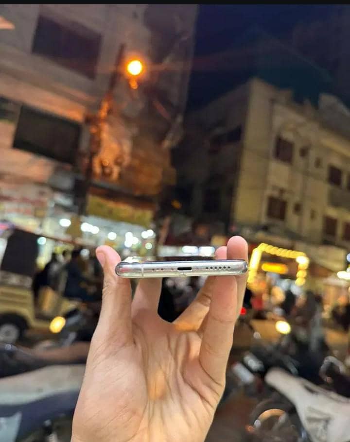 Apple iPhone X 1