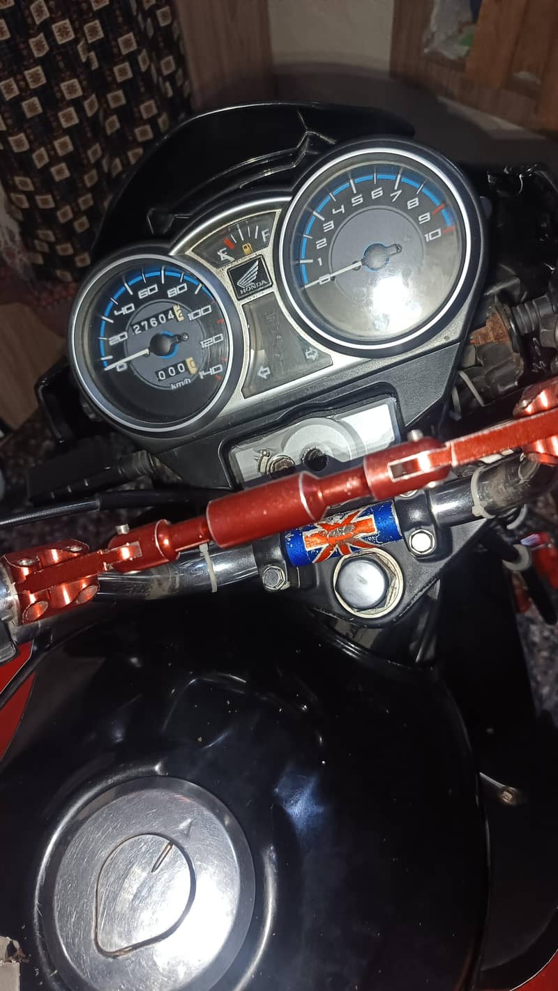 Honda CB150F 3