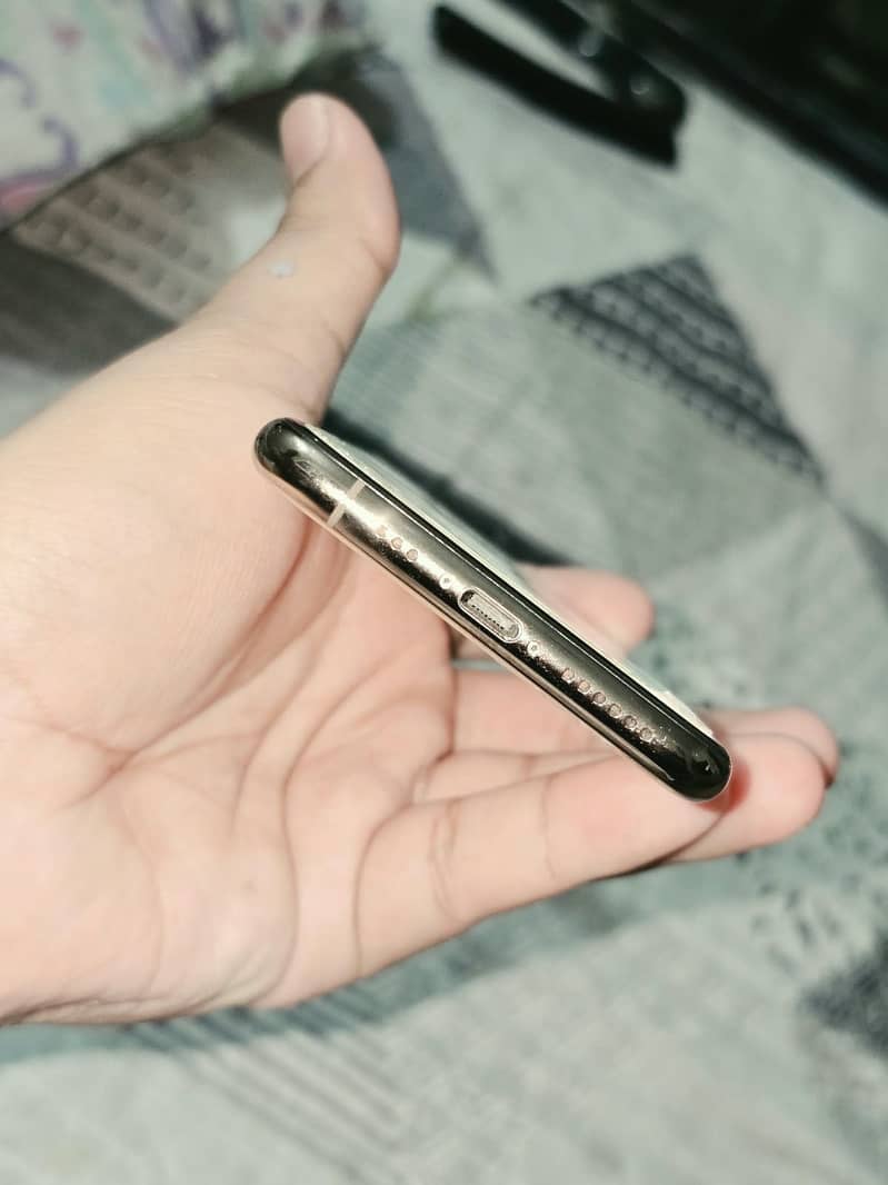 Apple iPhone 11 Pro 5
