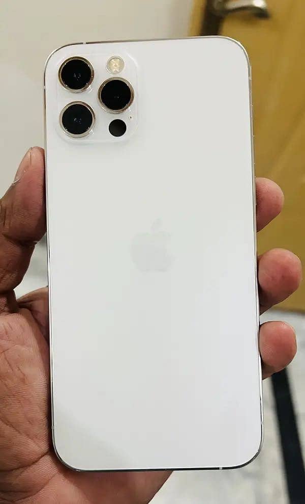 Apple iPhone 12 Pro 0