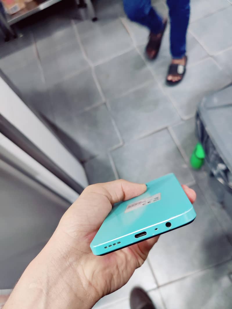 Realme C51 3