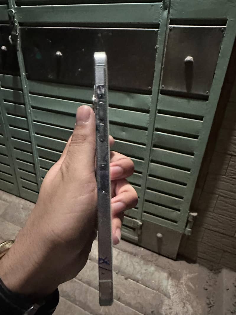 Apple iPhone 12 Pro Max 7