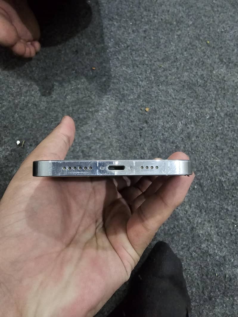 Apple iPhone 12 Pro Max 2