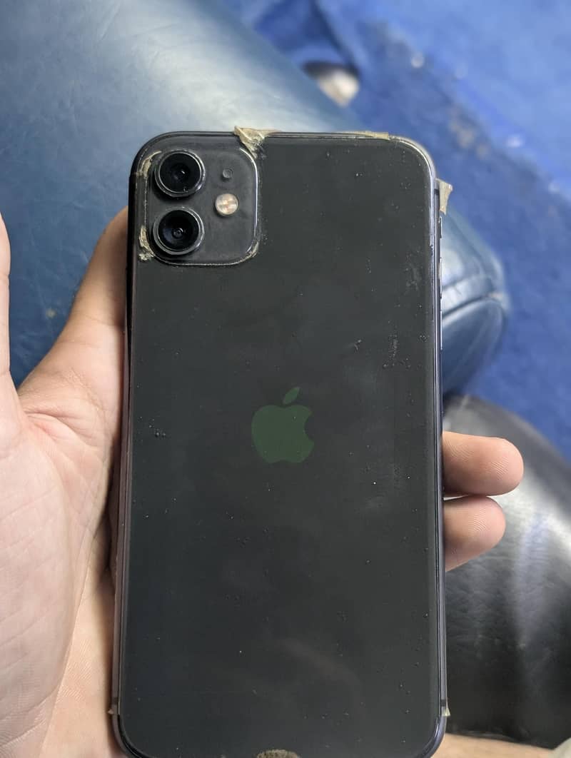 Apple iPhone 11 0