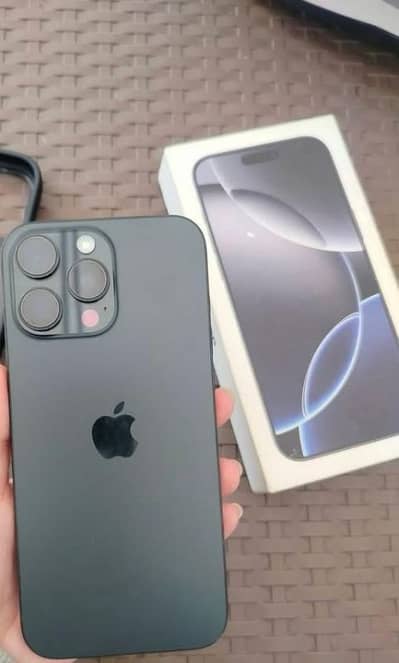 Apple iPhone 16 Pro Max 256-GB Factory Unlock Non-PTA