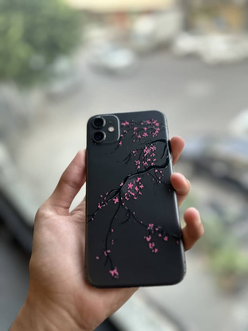 Apple iPhone 11 4