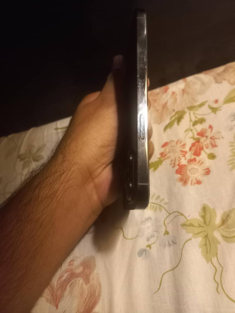 iphone 14 pro max 3