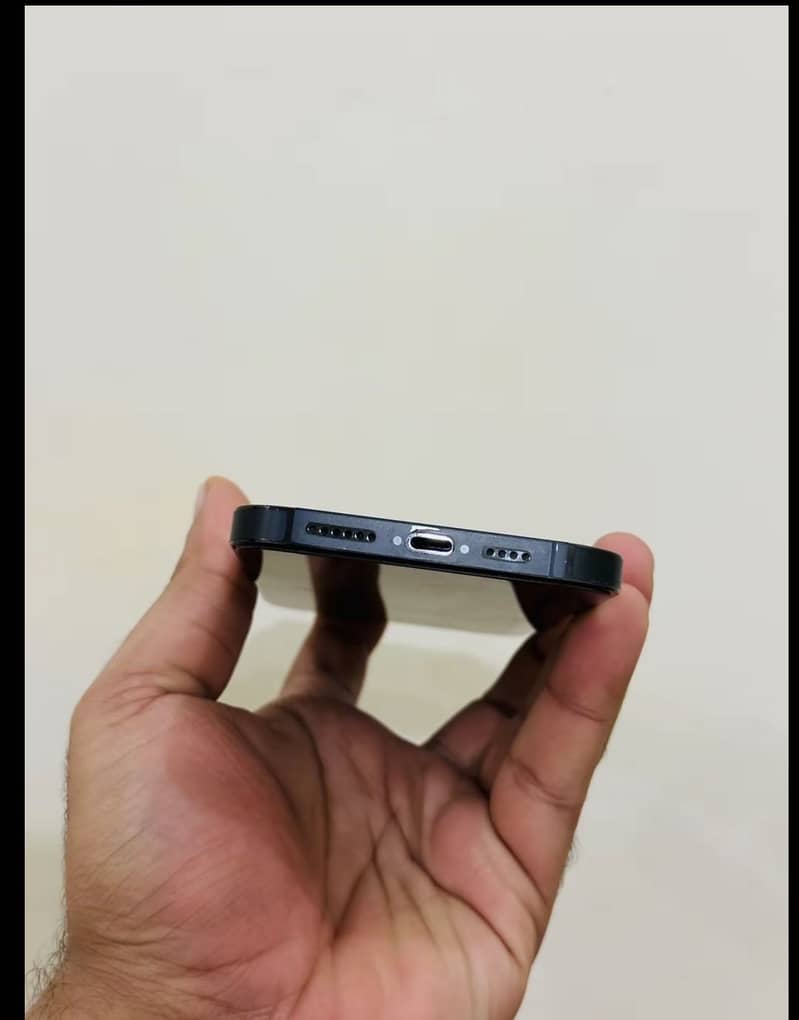 Apple iPhone 14 Pro Max 2