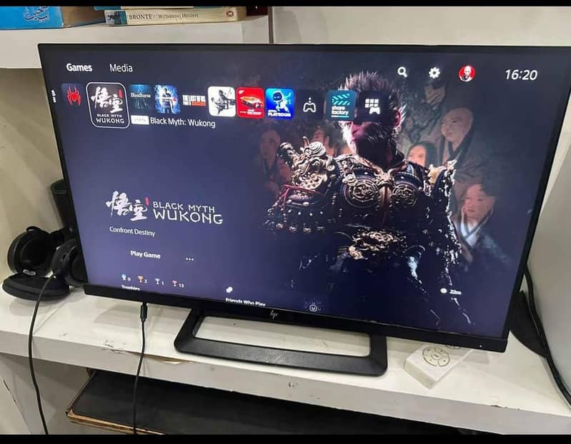 ps5 with 2 controller and 3 games 6