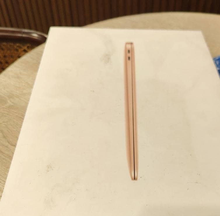 MacBook Air 0