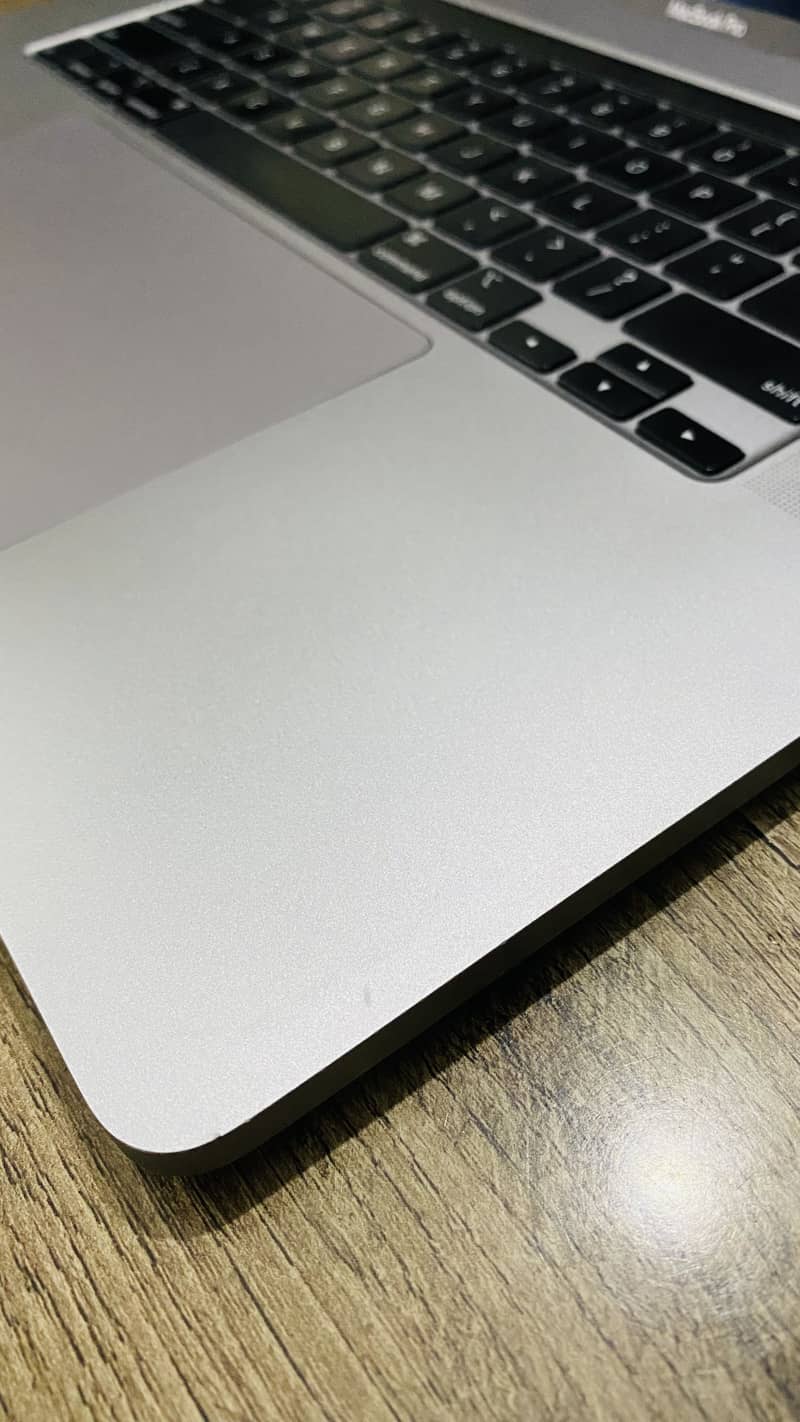 Apple MacBook Pro 4