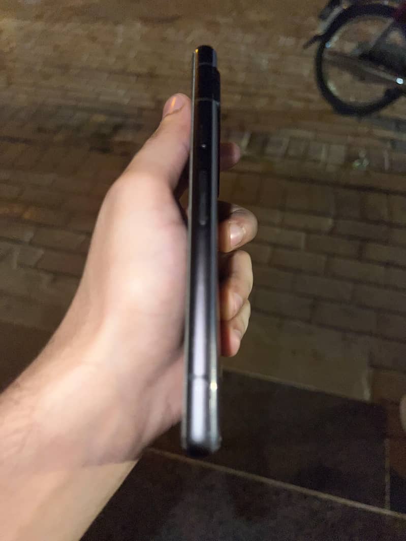 Google Pixel 7a 5