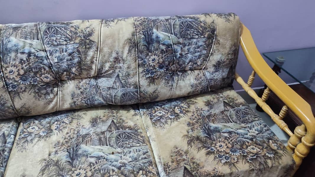 3+2 sofa set with 1 small side table 1