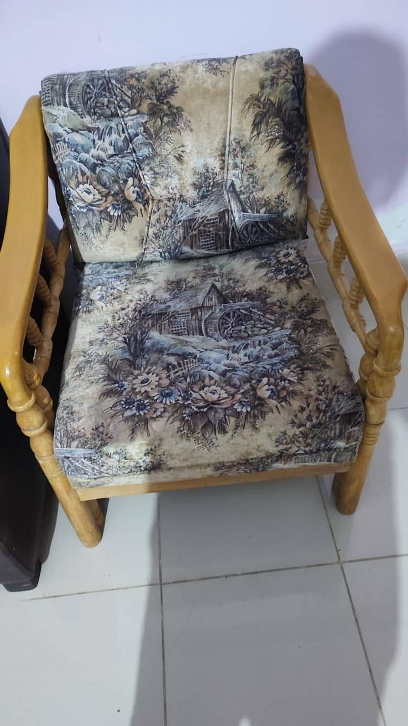 3+2 sofa set with 1 small side table 2