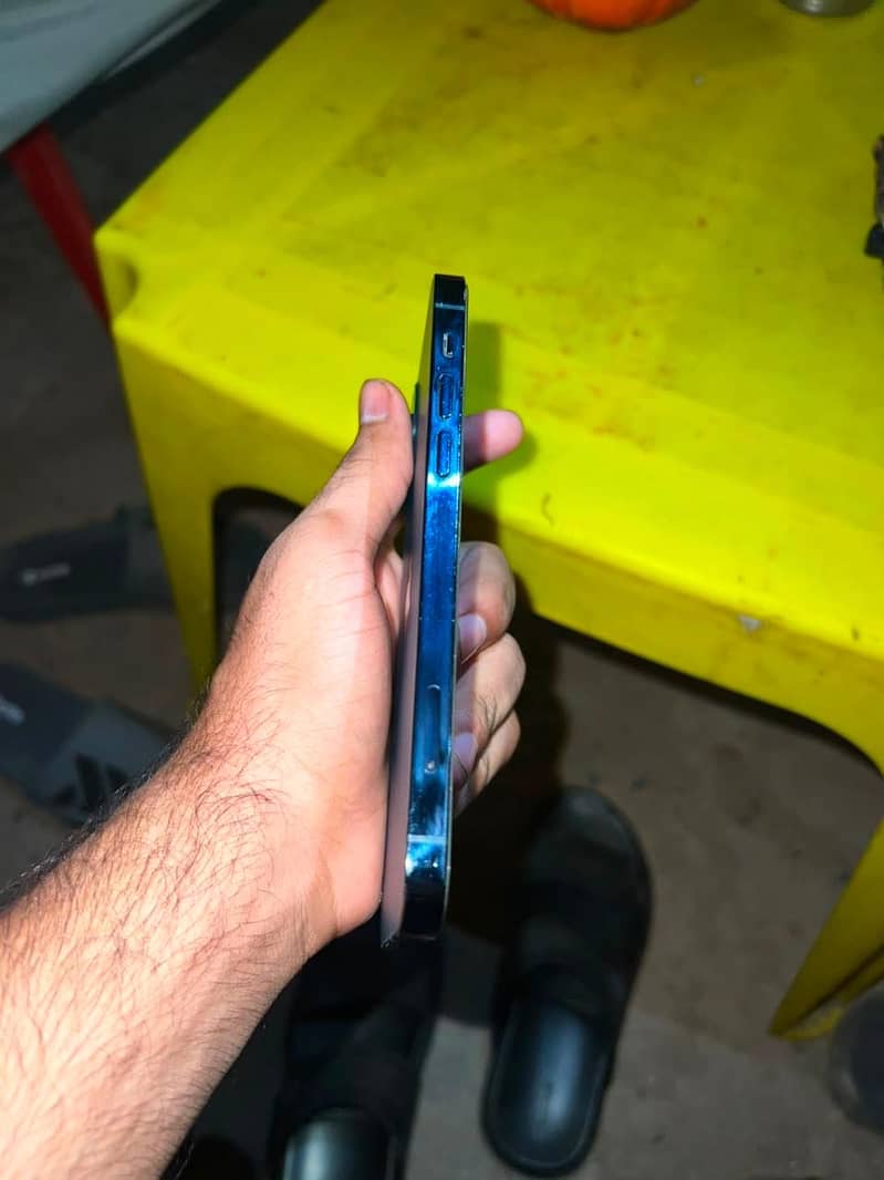 Apple iPhone 12 Pro 0
