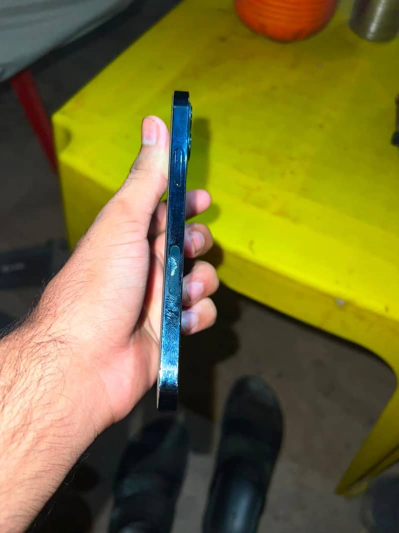Apple iPhone 12 Pro 4