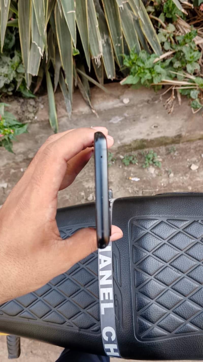 One Plus 9R 3