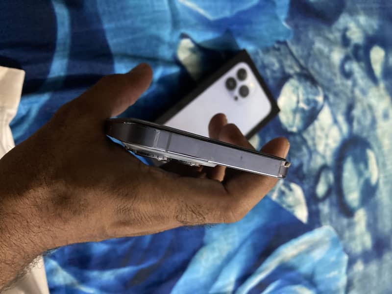 Apple iPhone 13 Pro 6