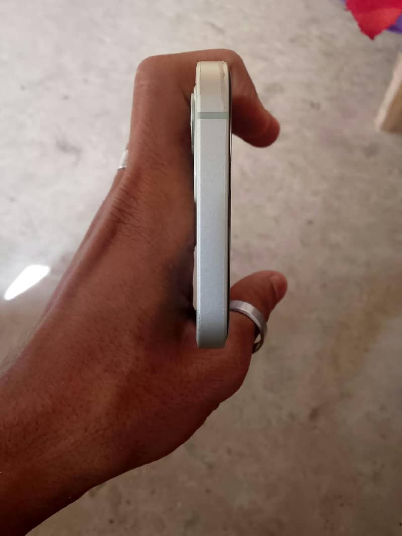 Apple iPhone 11 2