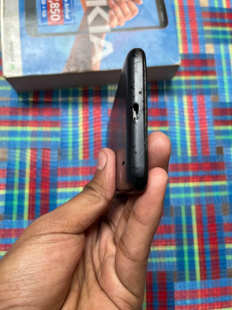Nokia C1 2