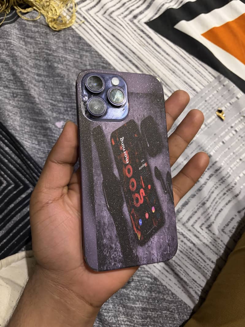 Apple iPhone 14 Pro Max 1