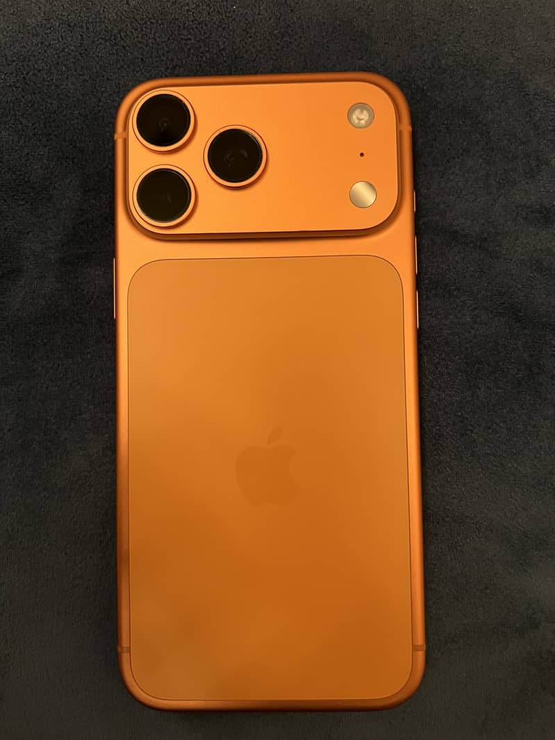 Apple iPhone 17 Pro Max 0