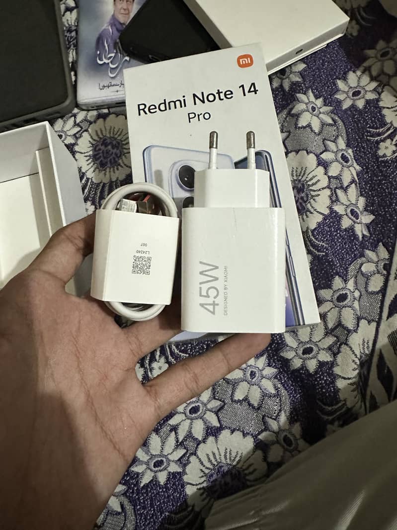 Xiaomi Redmi Note 14 Pro 3