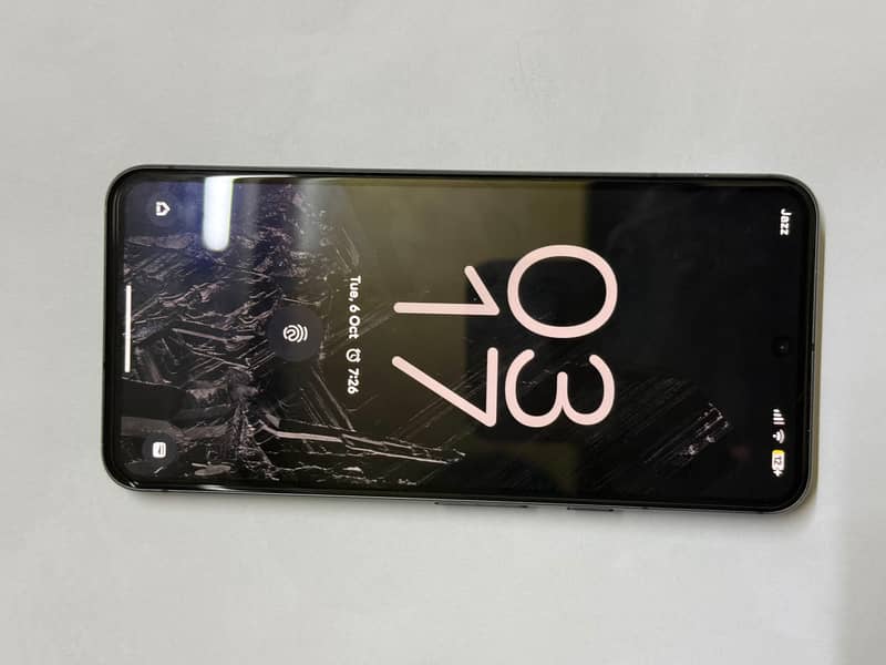 Google Pixel 8 1