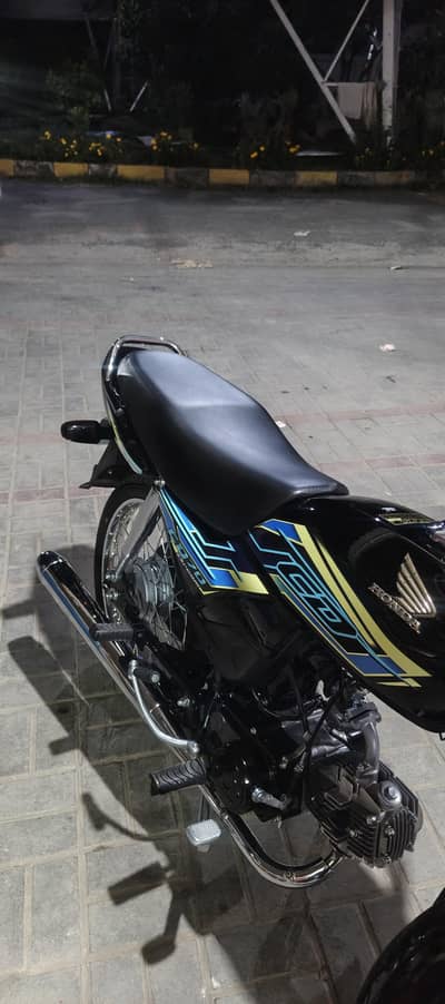 honda CD 70 dream black new