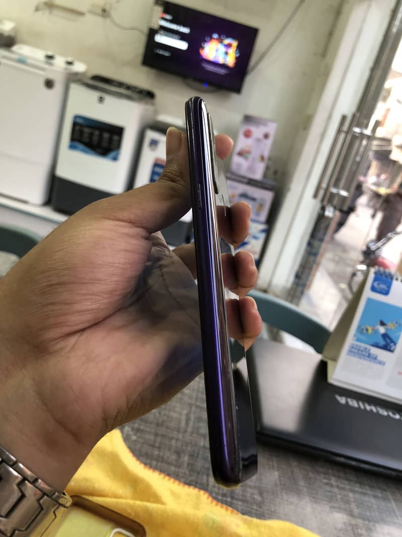 Realme 5 4