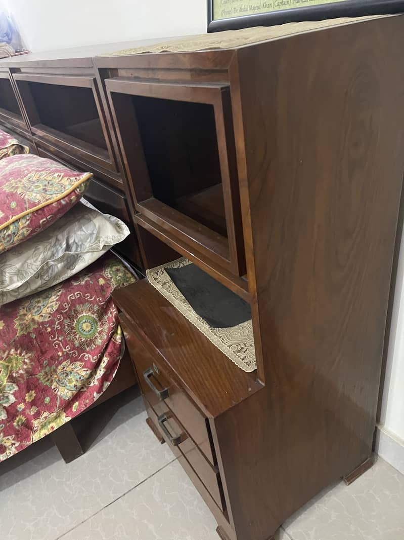 Bed and dressing table 1