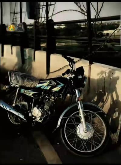 black 125