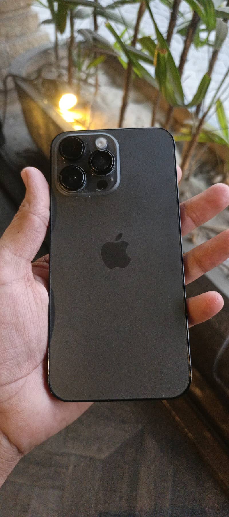 Apple iPhone 14 Pro Max 3