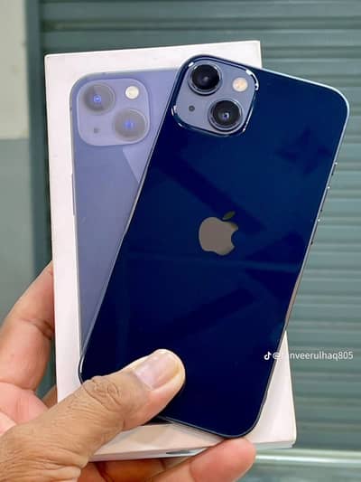Apple iPhone 13