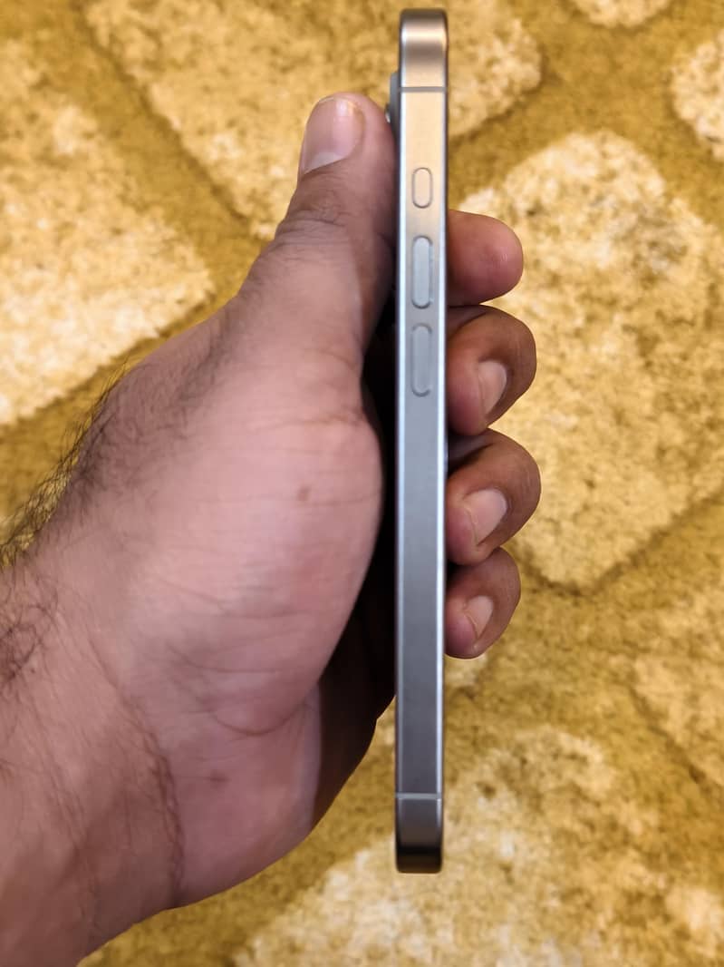 Apple iPhone 15 Pro 5