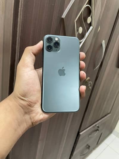 Apple iPhone 11 Pro in mind condition