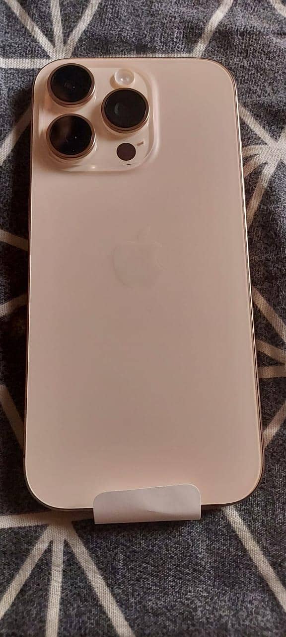 Apple iPhone 16 Pro 2