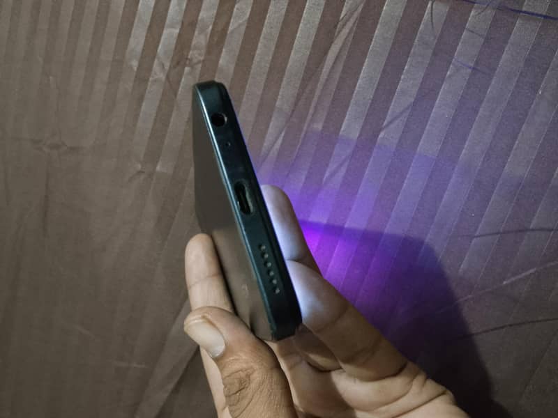Itel A70 4/128 1