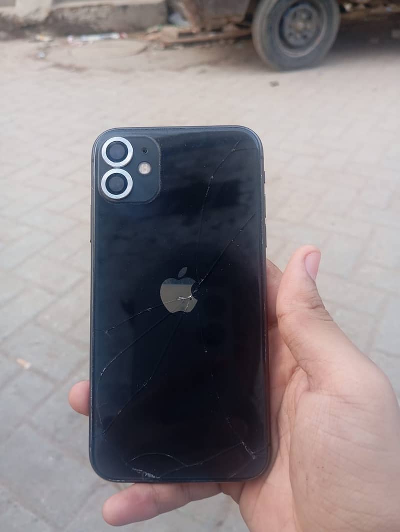 Apple iPhone 11 3