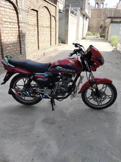 Honda Delux 125