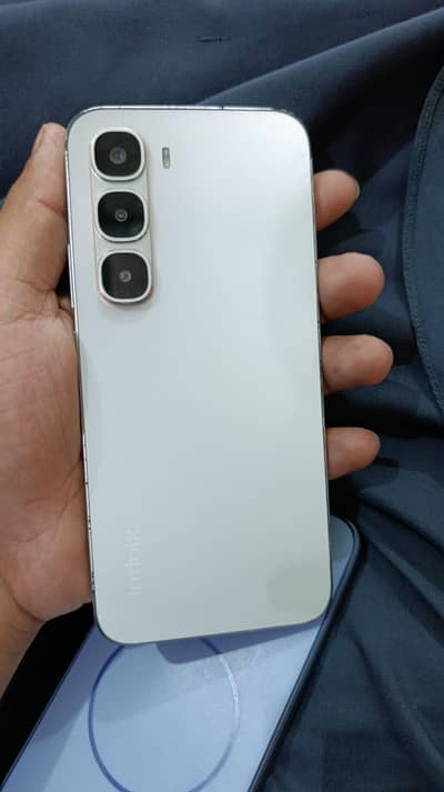 Infinix Hot 60 Pro
