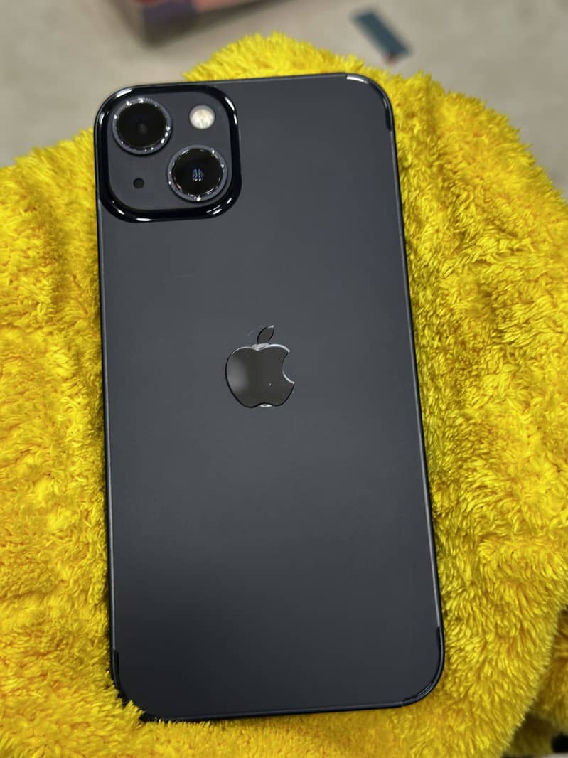Apple iPhone 13 0
