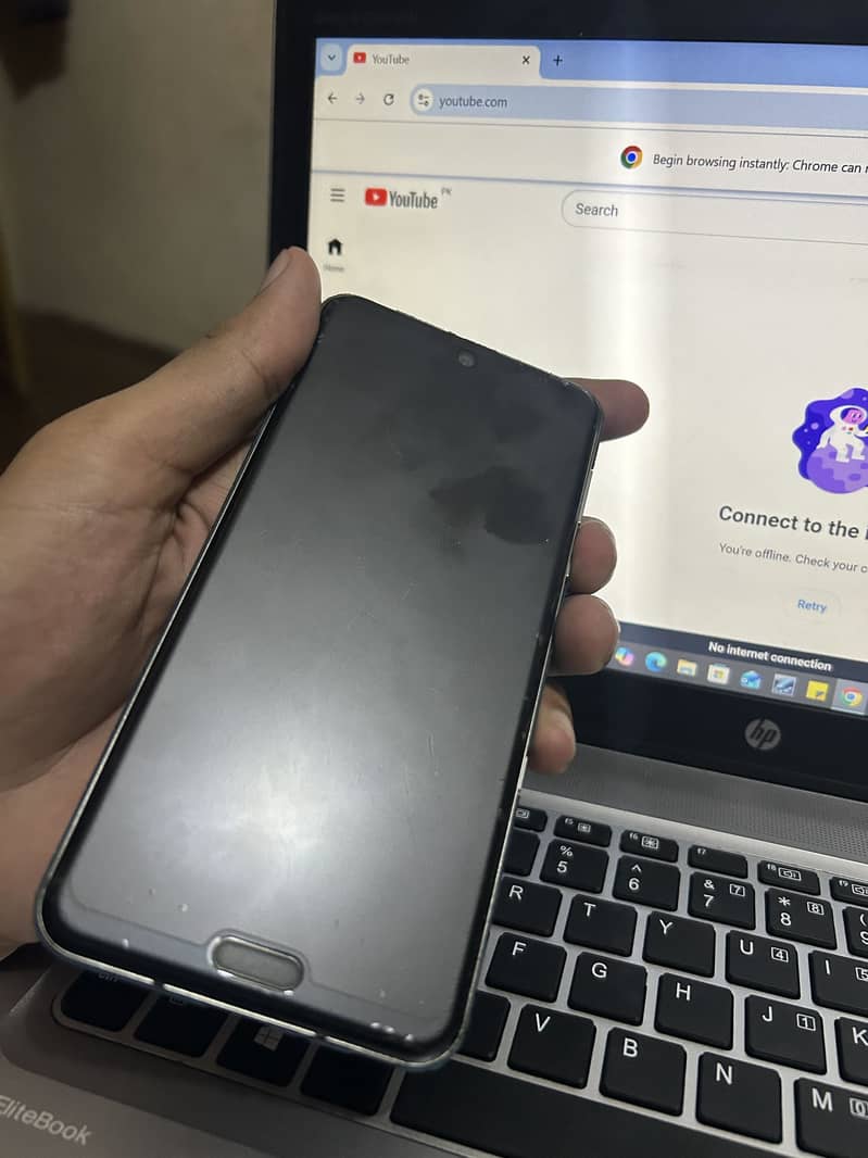 Sharp Aquos R3 2