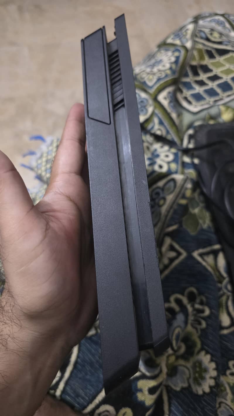 ps4 slim 2