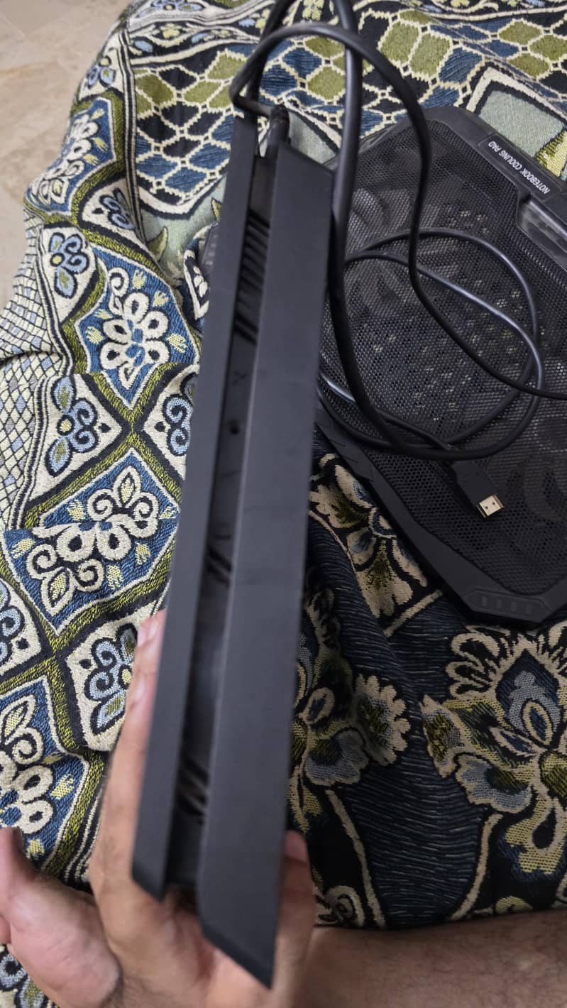 ps4 slim 3