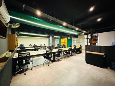 Luxury Building 4 Floors available for Rent